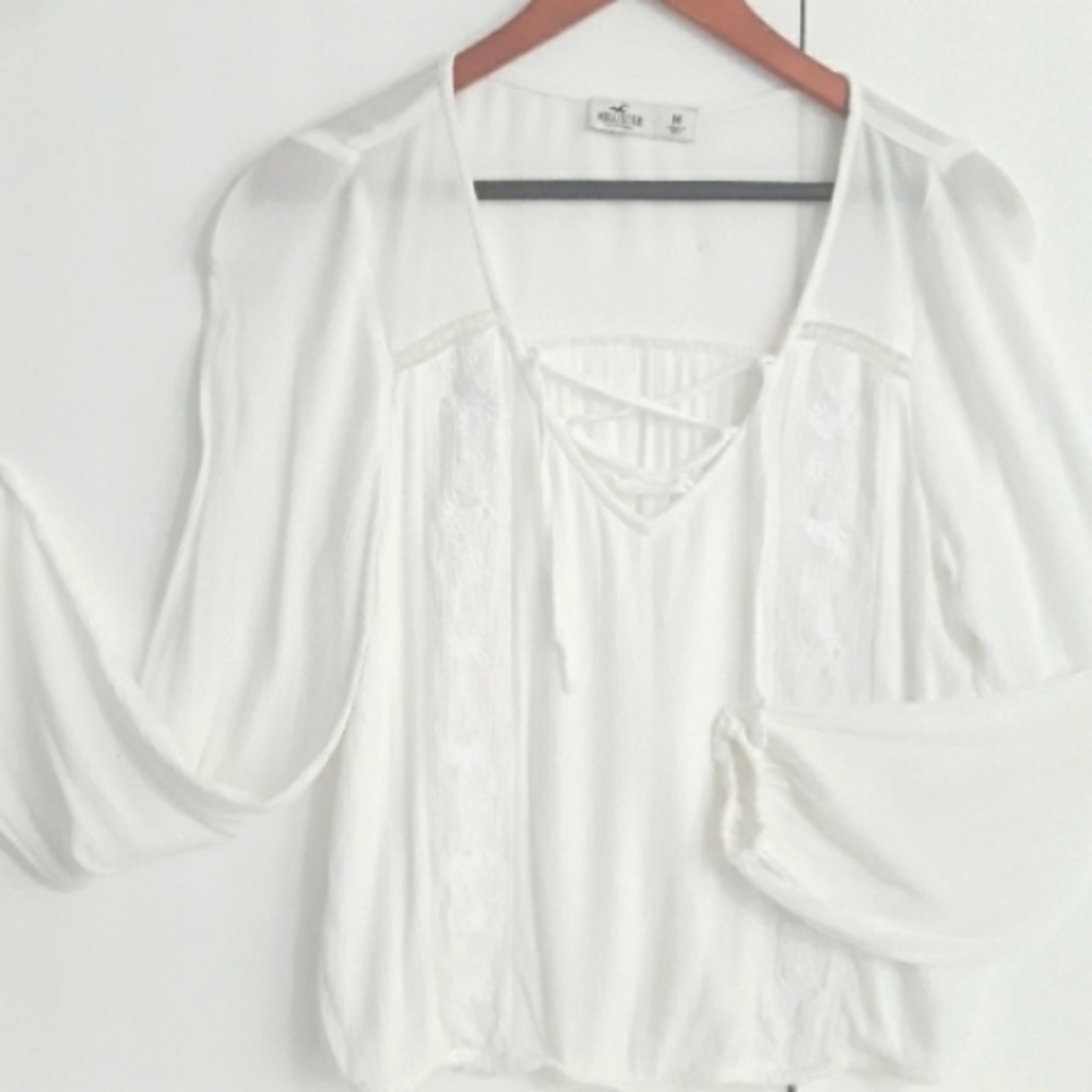 HOLLISTER California white crop top M
